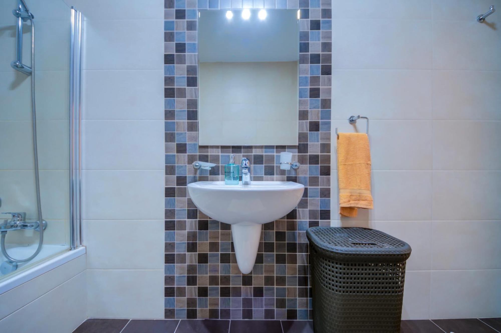 Stylish 2Br Apt With Balconies In St Julians, Paceville - Apt 6 By Vaganza San Ġiljan Buitenkant foto